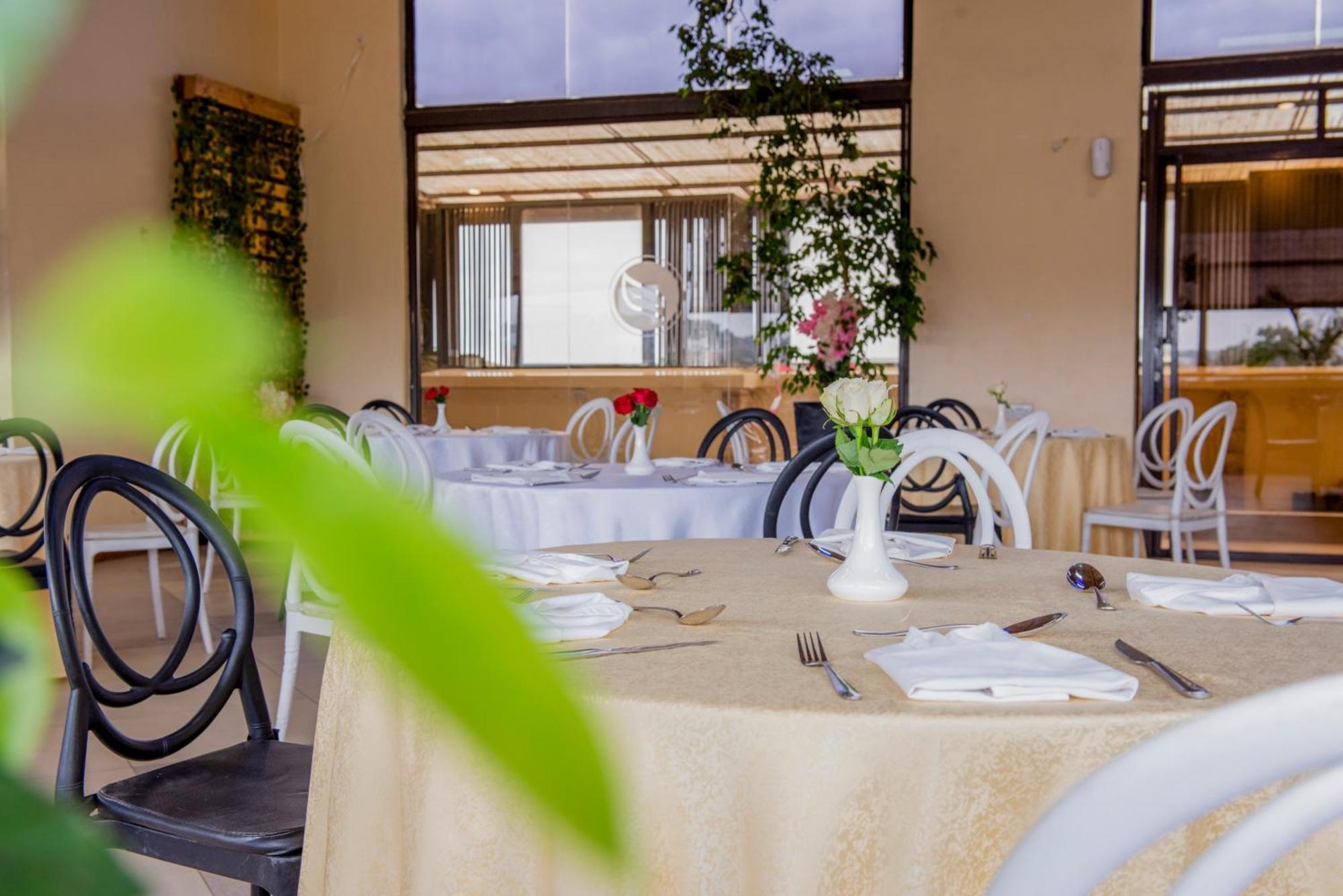Melili Hotel Nairobi Bagian luar foto