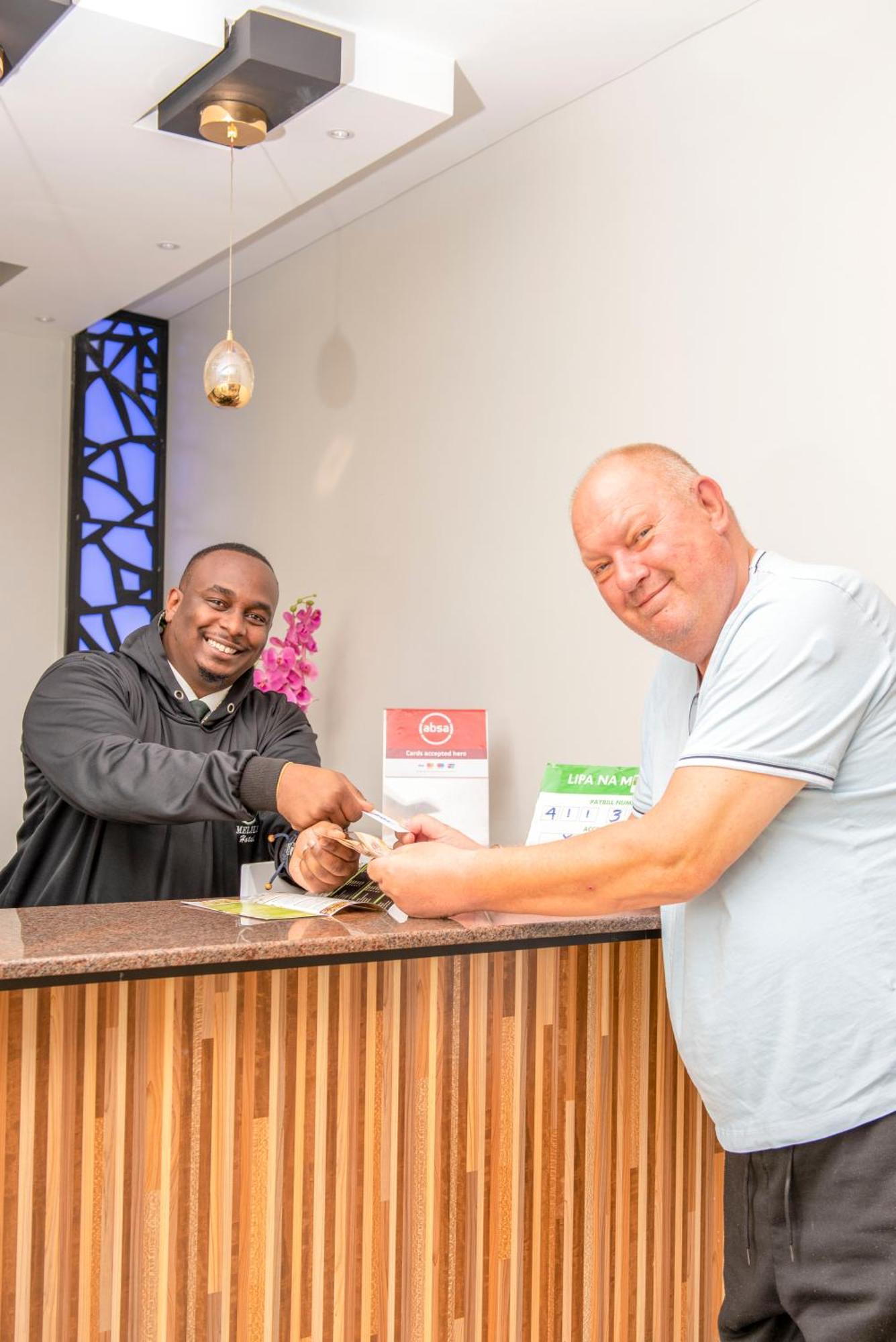Melili Hotel Nairobi Ruang foto